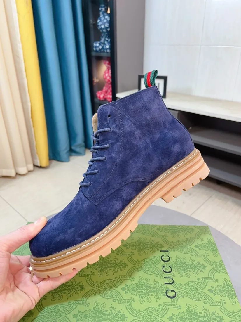Men's shoes 💰540🌸🌸 (GUCCI) [cow lining plus velvet optional] [can be made without standard] New product Martin boots imported from Canada with full top layer high mercerized frosted fabric, punched using 3D digital technology, high-end and classy, ​​versatile to wear, full of three-dimensionality, close pictures will make you obsessed with the leather. You can't extricate yourself ~ the best on the market.          Fabric: Cowhide/Embossed Lining: Cowhide.          Please make a note when placing an order, sizes: 38-44 (37, 45, 46 can be customized and cannot be returned or exchanged) 5 colors available; black, gray, khaki, coffee, and earthy yellow